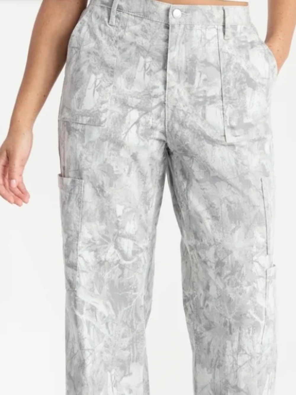 No Boundaries Gray Tie-Dye Straight Leg Cargo Pants